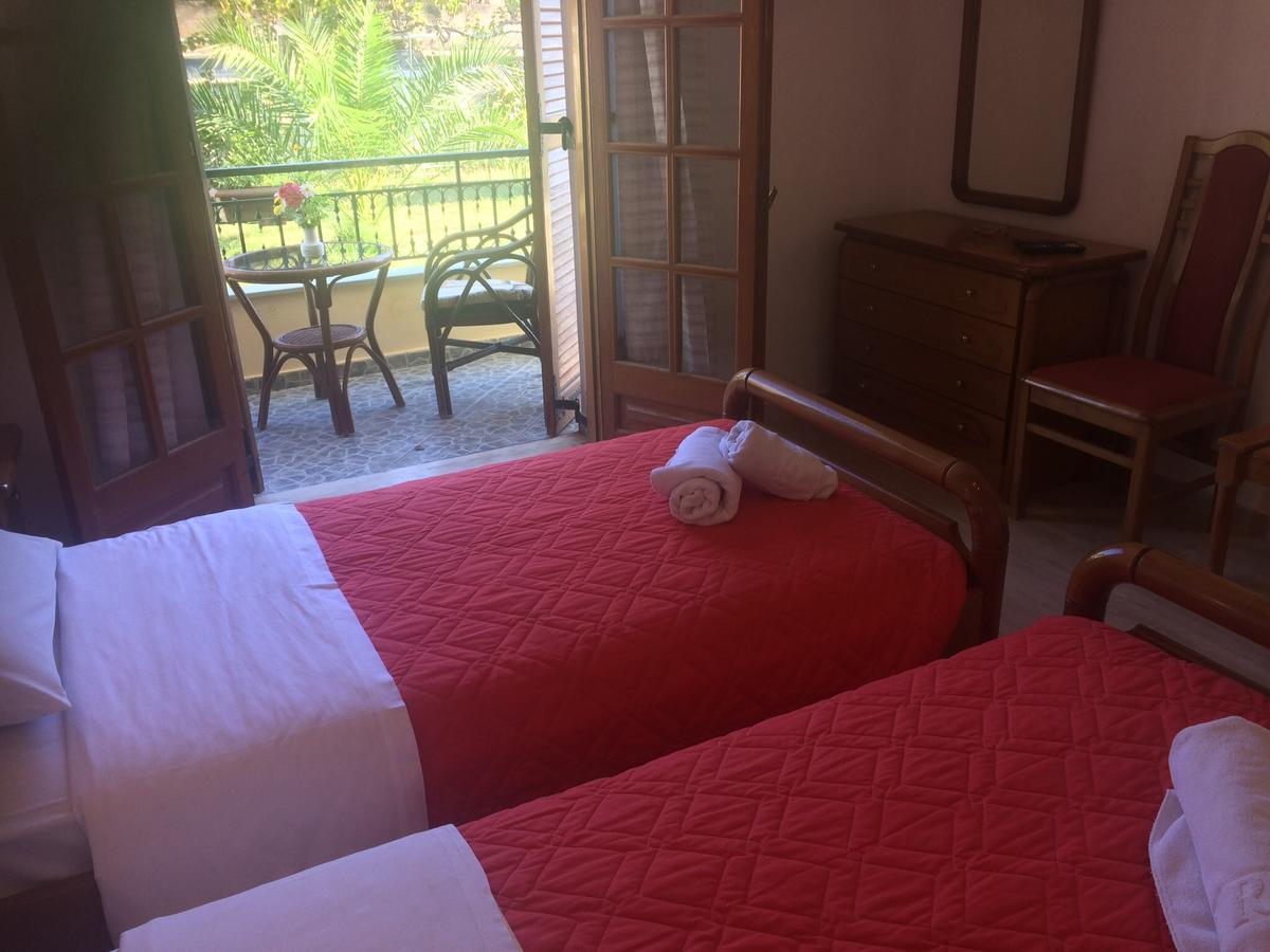 Regina Nina Hotel Vasilatika  ภายนอก รูปภาพ